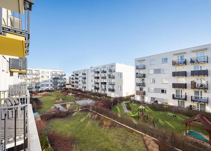 Warszawa-wlochy Serene By Bookinghost Varsovie