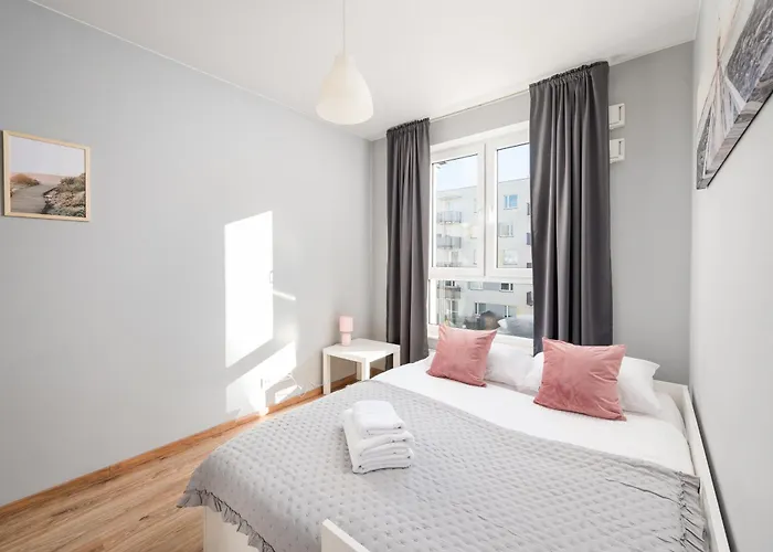 Warszawa-wlochy Serene By Bookinghost *